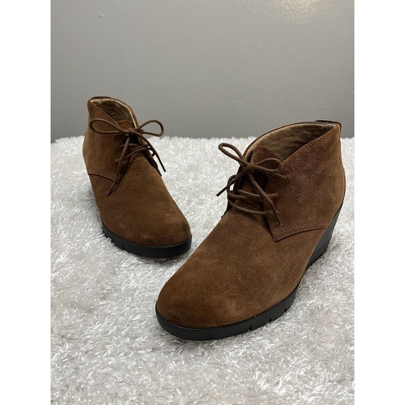CLARKS DESERT BOOTS 9.5 ACTIVE AIR black brown suede BOOTIE wedge laces ladies - Picture 2 of 11